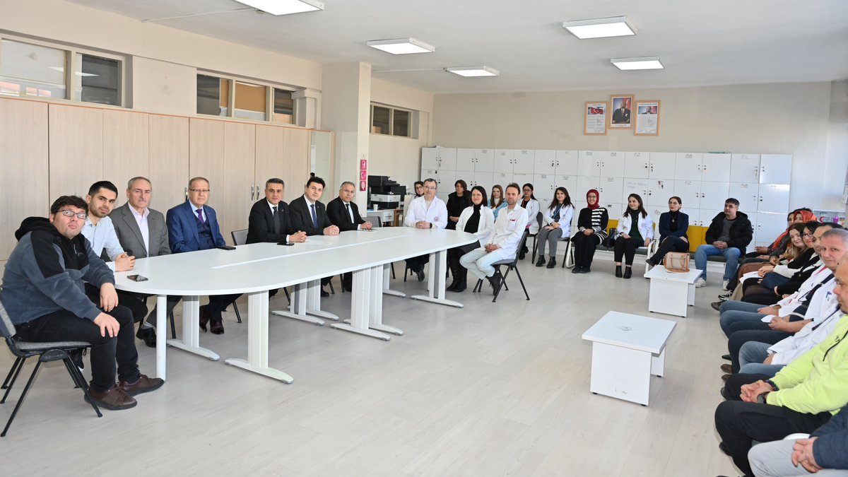 📍Pamukkale Anafartalar Anadolu Lisesi

İl Milli Eğitim Müdürümüz Emre Çalışkan, okulumuzu ziyaret ederek öğretmen ve öğrencilerle bir araya geldi.  

Ziyarette Bakanlığımızca programlar arası okuryazarlık becerileri ile hayata geçirilen "Türkiye Yüzyılı Maarif Modeli"nin