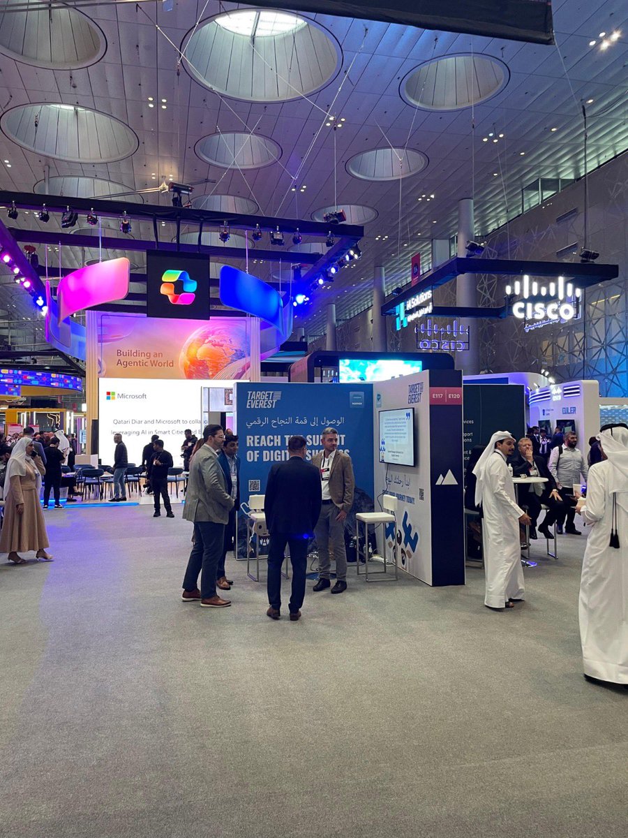 upscale_hub's tweet photo. We’re here exploring the future of tech and innovation with the world. 🌎 💡
Let’s build the future together! 🤖
#upscalehub #qatarwebsummit #innovation #technology https://t.co/F2MGyNAXgh
