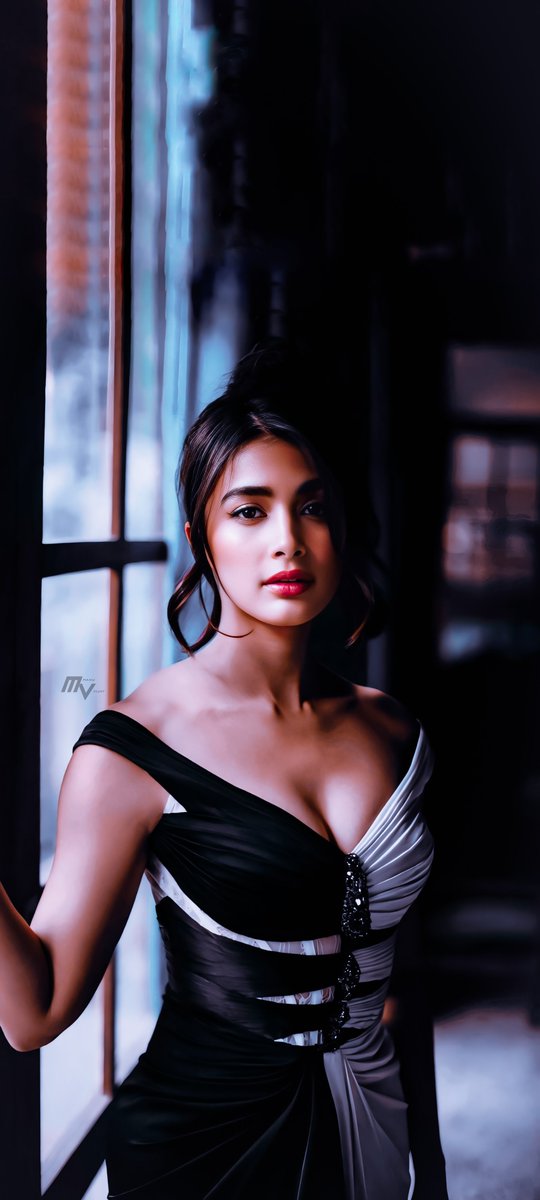ManuVijay99's tweet photo. Pooja!! 🖤🦋😽

#Poojahedge @hegdepooja https://t.co/688XmU6t2d
