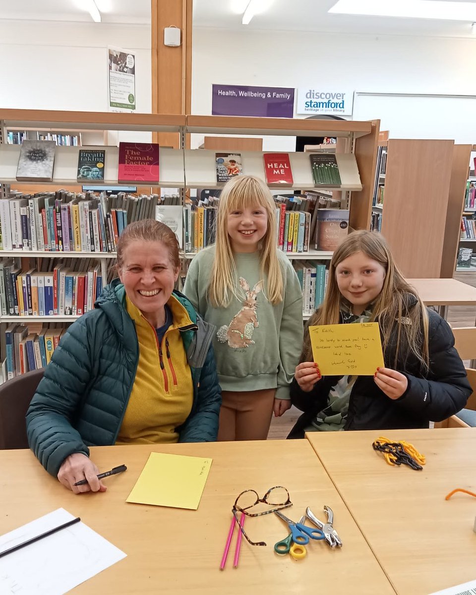 lincslibraries's tweet image. We had a fab time this half term helping you create your #WorldBookDay costumes!
#StamfordLibray even received a surprise visit from famous author Hannah Gold. Take a look at our gallery of characters. Can you spot yourself?!
#ACEFunded
#LibrariesConnected