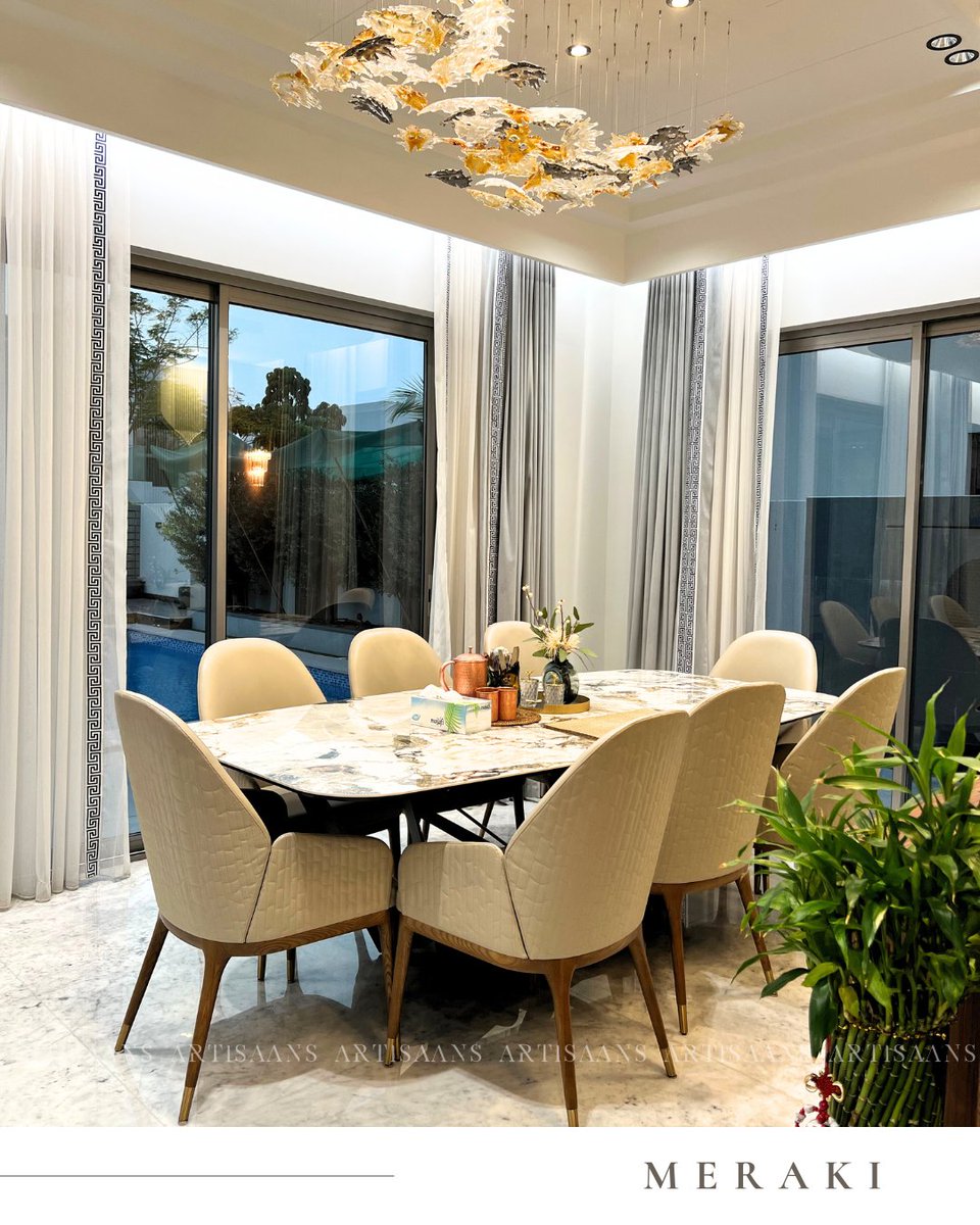 Artisaans's tweet photo. Villa living at its finest. This Dubai villa is a haven of comfort and style.
.
.
Designed by: @abhishekjain2050 @ar._suhani
Founders of: @artisaans
.
.
#Artisaans #InteriorDesign #LuxuryLiving #DubaiVilla #DubaiLuxury #LuxuryHomes https://t.co/wqDGZkT416