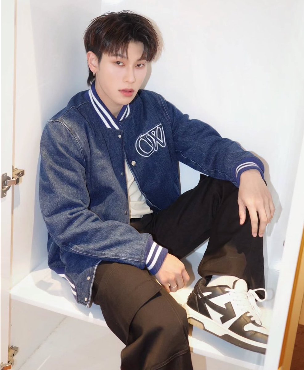 mynameispeiting's tweet photo. Offroad OffWhite💙🤍
#off_white
#ออฟโรด #offroadKTP https://t.co/TiTqiN5Mog