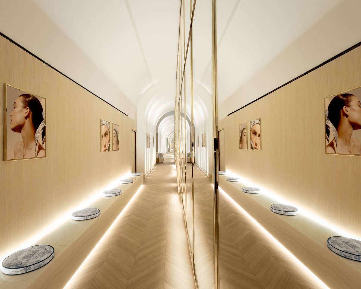Unwind effortlessly at The Lana, Dorchester Collection, Dubai. From tranquil surroundings to luxurious experiences at the Dior Spa, find your sanctuary amidst the city’s vibrant energy.

#OMNIYAT #TheArtOfElevation