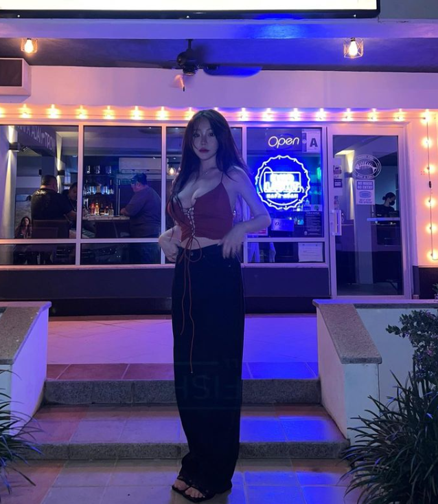 找炮友 这条不删 不定期看评论里找人做 #女大学生 #母狗