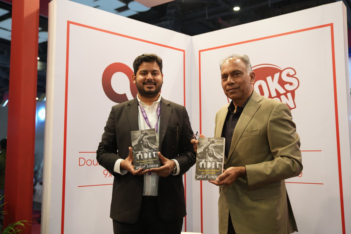bookswagon_in's tweet image. 📚✨ Had the pleasure of meeting the incredible author, Dilip Sinha, at the book fair! His insightful book, Imperial Games in Tibet.
#BookFair #AuthorMeet #DilipSinha #ImperialGamesInTibet #HistoryBooks #TibetSovereignty #StatehoodStruggles