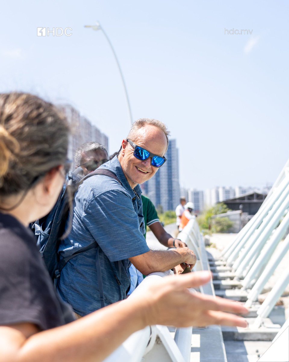 hdcmaldives's tweet photo. We are pleased to present the masterplan of Hulhumalé, and a tour of the island for the team from National University of Singapore. 

@NUSgeog

#withHDC https://t.co/VdRAPRw2WO