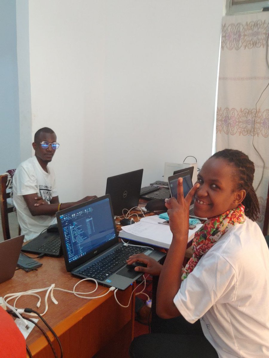 maria_nakib's tweet photo. fresh week, fresh codeπ @Decentracod onsite bootcamp. Time to debug , build and grow further...#Bootcamplife #codejourneyweb3 https://t.co/wGbUTebcvI