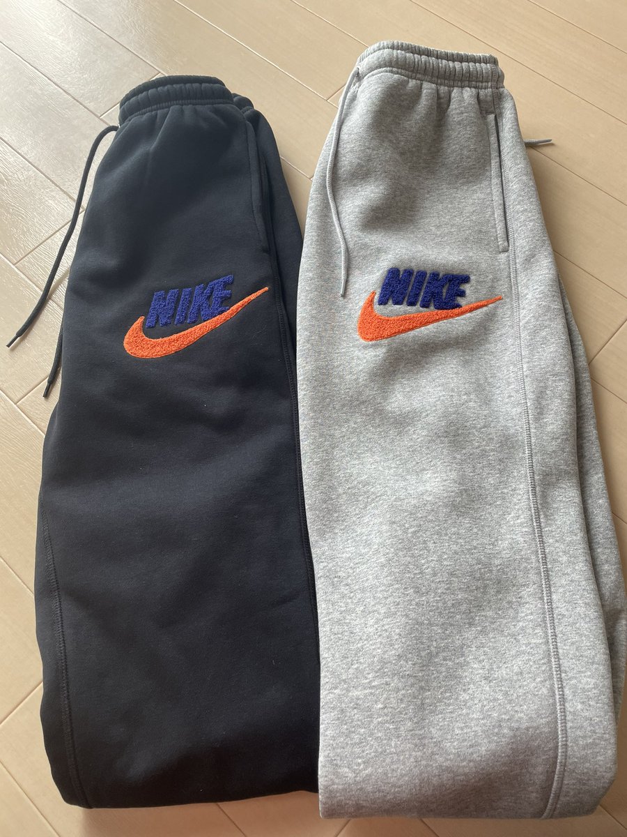 彼女とお揃いのNIKE買ってきた〜！
これ着て部活がんばる⚽️