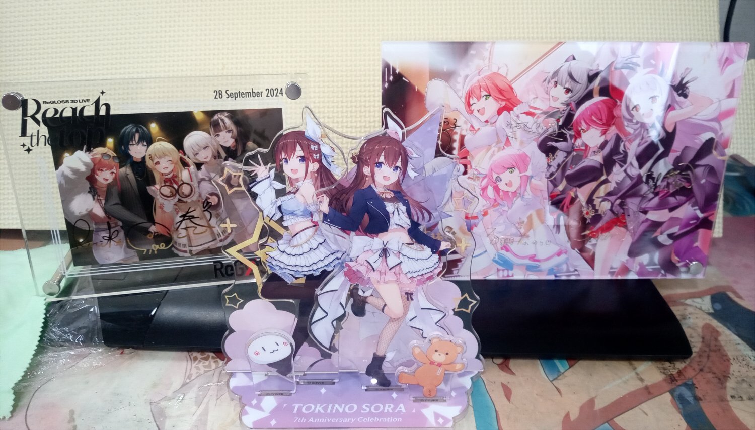 ReGLOSS Reach the top開催記念 アクリルフォトフレーム 【公式通販