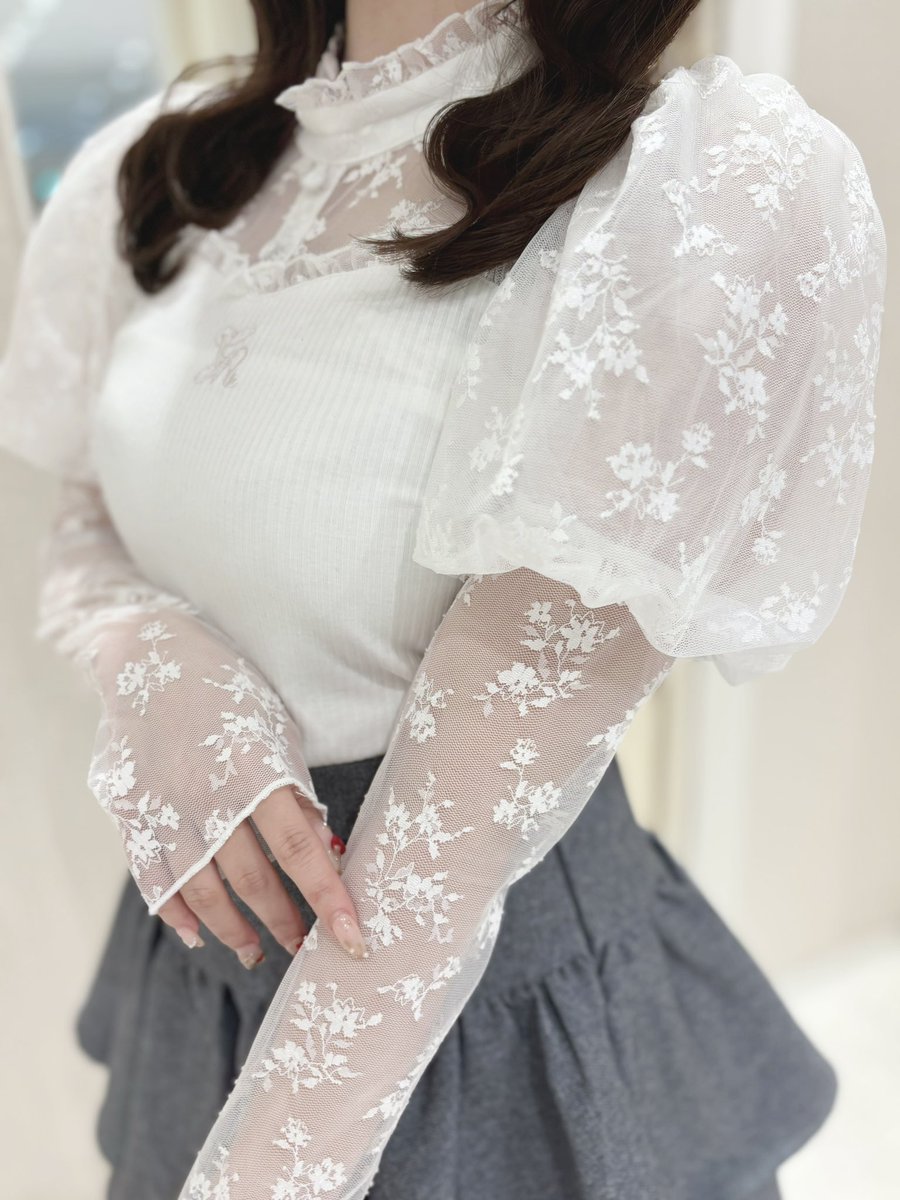 evelyn パフ袖トップス evelyn - evelyn パフスリーブトップスの通販 by ‪‪❤︎‬｜エブリン‬