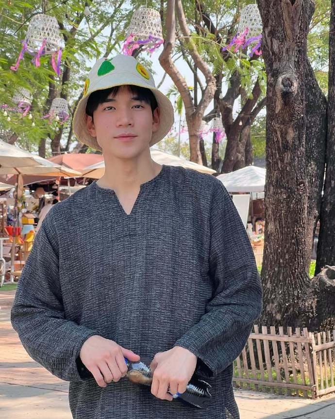 VoteStarlight's tweet photo. 🥳Congratulations to Fourth Nattawat on being nominated for 2025 The Most Shining Star in Thailand

🔗Vote Link: https://t.co/kq9xjmUb67

⏰DDL:  February 8 - 26 (BKK)

@tawattannn @FourthOfficiall
 
#Fourthnattawat #GetWellSoonFOTFOT
#GeminiFourth #STARLIGHTAWARDS https://t.co/enD0Y8KmLa