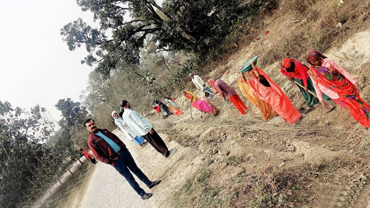 CDO Maharajganj (@cdomaharajganj) on Twitter photo जनपद महराजगंज में मनरेगा से विकास खण्ड परतावल एवं घुघली में सुगम आवागमन हेतु चकमार्ग निर्माण कार्य
<a href="/DmMaharajganj/">DM Maharajganj</a>
<a href="/UpRuralDev/">U.P. Rural Development Dep</a>
<a href="/UPGovt/">Government of UP</a>
<a href="/MgnregaGoi/">Mahatma Gandhi NREGA GOI</a>
<a href="/CMOfficeUP/">CM Office, GoUP</a>
<a href="/mgnrega_up/">MGNREGA UP</a>
<a href="/PMOIndia/">PMO India</a>
<a href="/MoRD_GoI/">Ministry of Rural Development, Government of India</a> जनपद महराजगंज में मनरेगा से विकास खण्ड परतावल एवं घुघली में सुगम आवागमन हेतु चकमार्ग निर्माण कार्य
<a href="/DmMaharajganj/">DM Maharajganj</a>
<a href="/UpRuralDev/">U.P. Rural Development Dep</a>
<a href="/UPGovt/">Government of UP</a>
<a href="/MgnregaGoi/">Mahatma Gandhi NREGA GOI</a>
<a href="/CMOfficeUP/">CM Office, GoUP</a>
<a href="/mgnrega_up/">MGNREGA UP</a>
<a href="/PMOIndia/">PMO India</a>
<a href="/MoRD_GoI/">Ministry of Rural Development, Government of India</a>