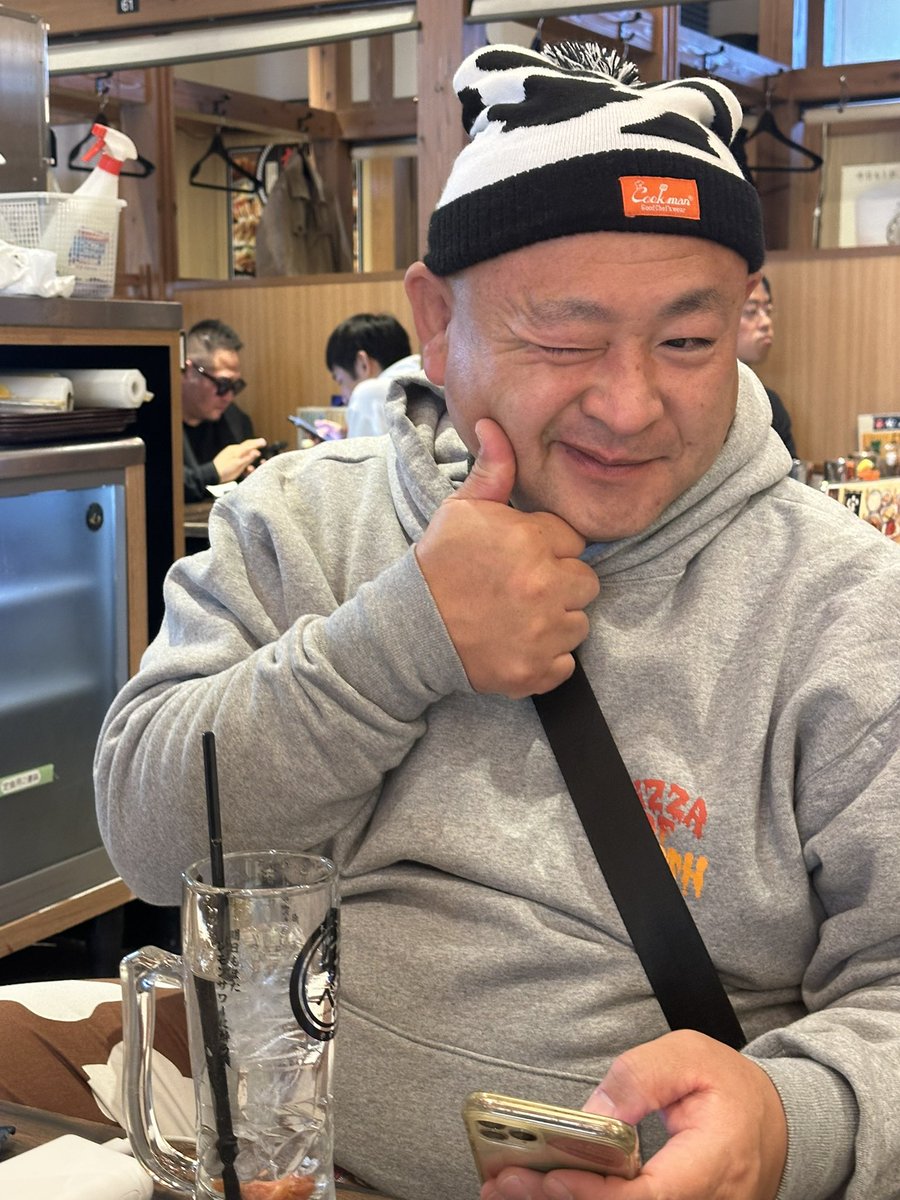 myat2888's tweet image. 野生のキリンに出会った🦒