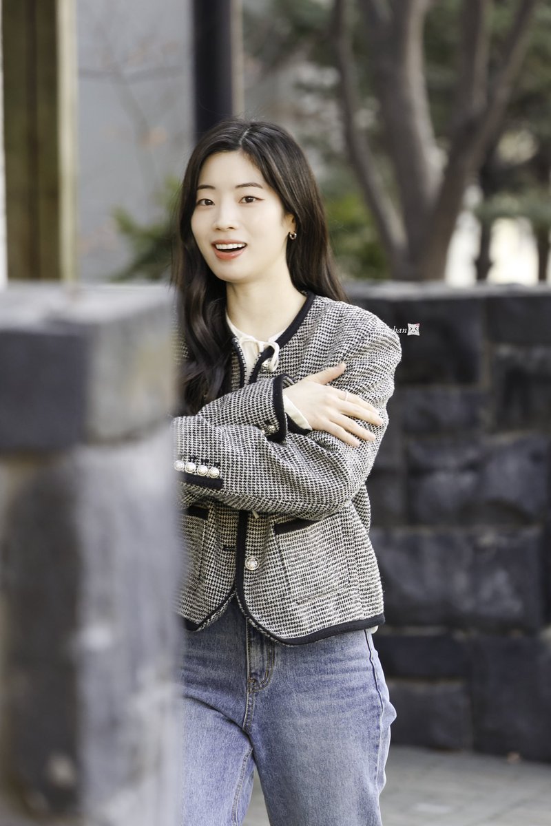 240221 무대인사 출근

"춥지 않아요?"

원스 걱정해주는 다현짱🥺

#YouAreTheAppleOfMyEye #그시절우리가좋아했던소녀 #DAHYUN #다현 #ダヒョン