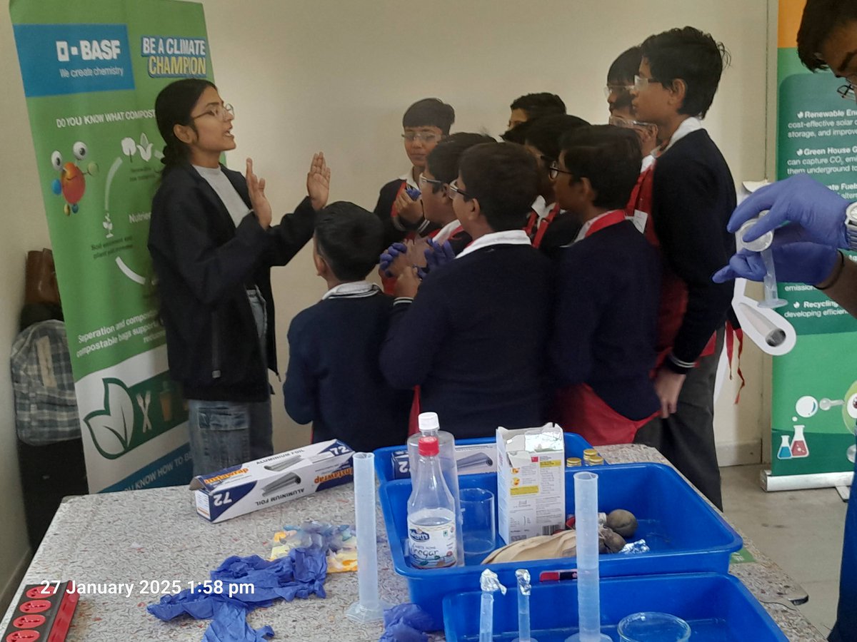 ClusterPune's tweet image. #ChemAmaze workshop at @iitdelhi engaged over 200 students in #InteractiveLearning experience.
Organized by PKC in collaboration with @iitmadras &amp;amp; supported by @BASF, the event included engaging games, KidsLab, &amp;amp; hands-on exhibits, transforming students' perception of #chemistry.