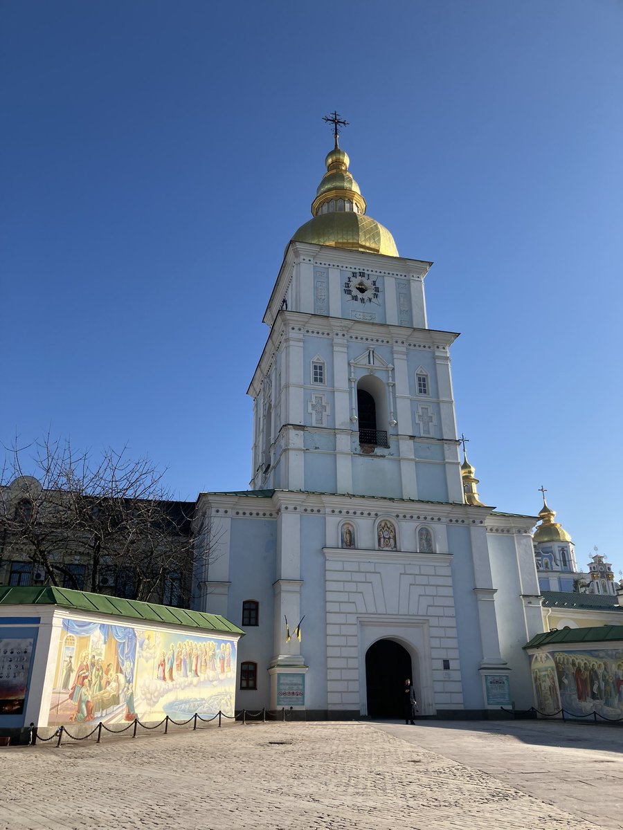 RugeBoris's tweet photo. Good to be back in Kyiv, capital of free #Ukraine 🇺🇦 For 3 yrs Moscow has inflicted death &amp; destruction, but has failed to achieve its war aims. As paths to enduring peace are explored #NATO will continue to back Ukraine in its fight, with Europe ramping up support. https://t.co/A7qD0hb9yV