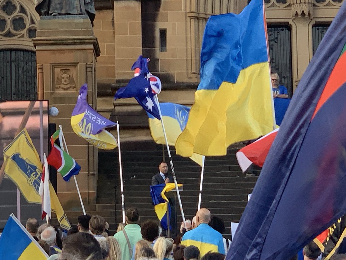 heebee22's tweet photo. Rally now Sydney https://t.co/zCFSnVEGvF