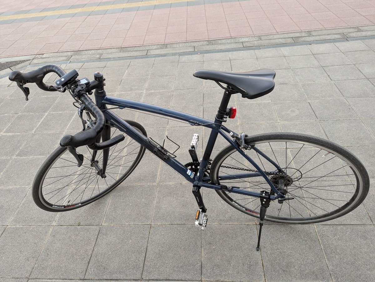 mugencha's tweet photo. ロードバイクを購入して半年ちょっとが経ちました。
行動範囲も広くなり片道50〜100kmは当たり前のように走破できるようになりました。
自分の力で色々な観光地に行けるのはワクワクするものですね。
#RL3DROP https://t.co/zWrFjeU2rv