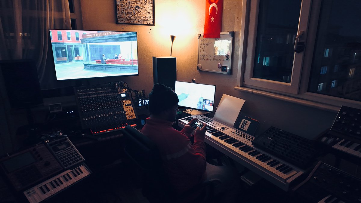ArturiaTurkiye's tweet image. Türkiye’ye özel, KeyLab 49 ya da 88 MkII satın alanlara Pigments ve V Collection’ın hediye edildiğini biliyor muydunuz?🤔

📸 #regram • @benyokumfarzet ve #KeyLab 88 MkII