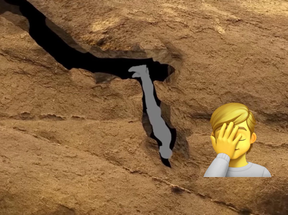 justaguyonx11's tweet photo. How do you get out of this situation❓️ #cavedivers #cave https://t.co/Xjdtm56mn6