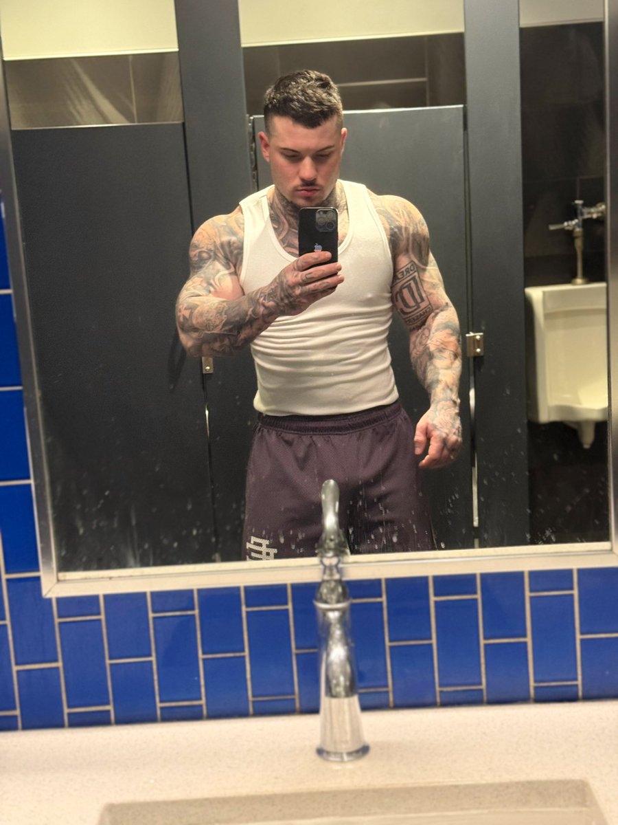 I need a tannnn🥲❤️