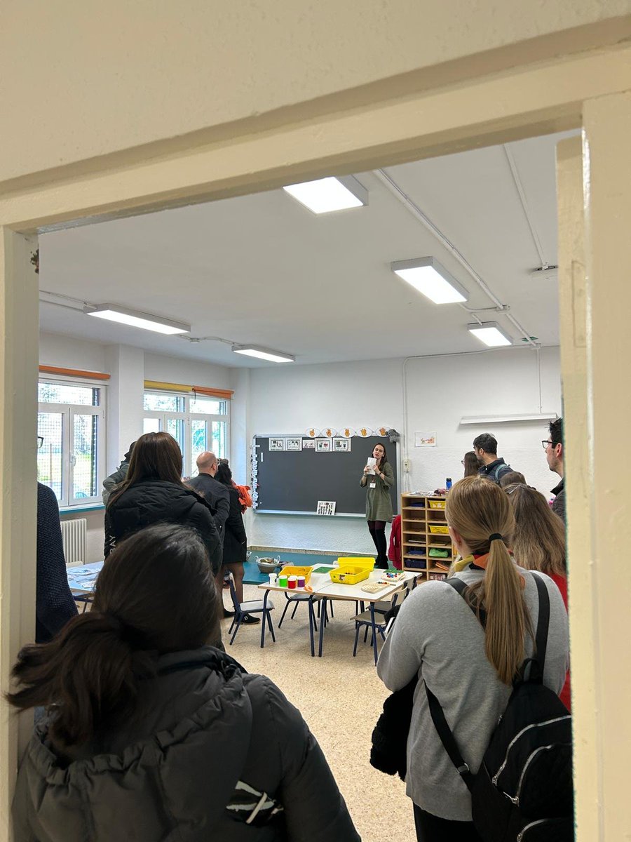 SenecaAmpa's tweet photo. ¡GRACIAS! Ayer celebramos nuestras Jornadas de Puertas Abiertas y casi 100 personas vinieron a conocer nuestro cole. Fue un placer recibiros y compartir con vosotras y vosotros lo que hace especial al Filósofo Séneca. @ColeFSeneca https://t.co/kY7uh0sZNn