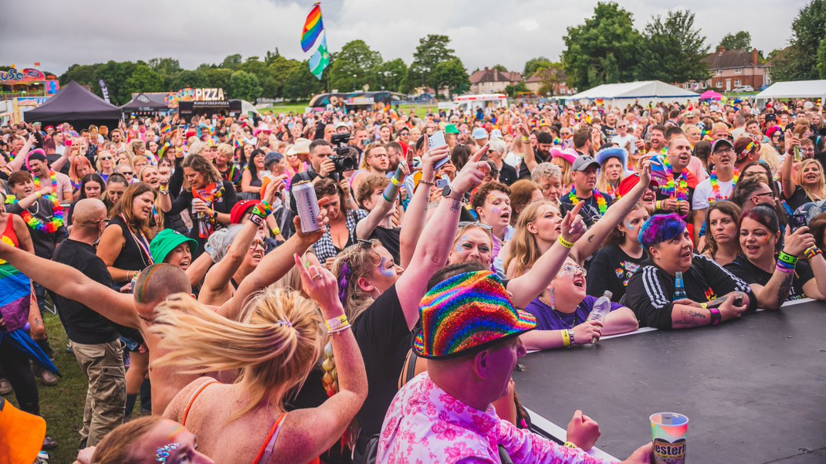 📣🏳️‍🌈 Line-up announcement <a href="/cfieldpride/">ChesterfieldPride</a> 2025 🏳️‍🌈 📣 

Some of the acts featuring this summer are:
• 911
• Big Brovaz
• Diana Vickers
• Honey G
+ Many more...

Find out more: chesterfield.co.uk/events/chester…

#LoveChesterfield #ChesterfieldNews #SummerInChesterfield
