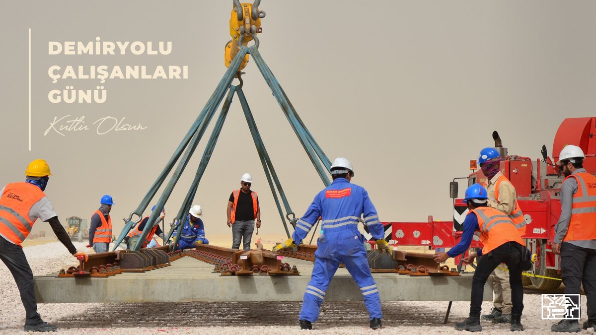 Güvenli, verimli ve sürdürülebilir ulaşımın sağlanmasında gösterdikleri özverili çalışmalar için tüm demiryolu çalışanlarımıza teşekkür ediyor, Demiryolu Çalışanları Günü’nü kutluyoruz!

📍 CTW Demiryolu Projesi, Suudi Arabistan
📷 NazimKhan
#YapıMerkezi #DemiryoluÇalışanlarıGünü