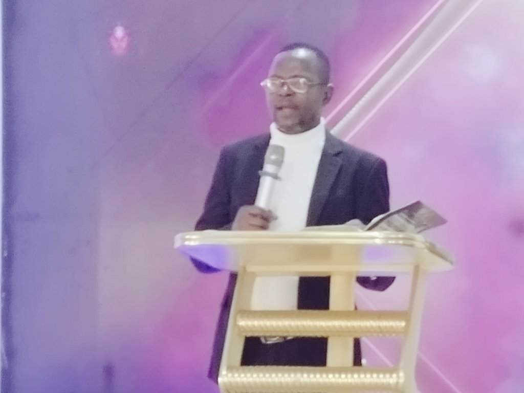 RevDomfred's tweet photo. Hosea 13:14.....I will redeem them from death: O death will be thy plagues; O grave I will be thy destruction... I prophesy to you   every Spirit of death hunting your life and family is destroyed today in Jesus name https://t.co/OTnx7UDbSZ
