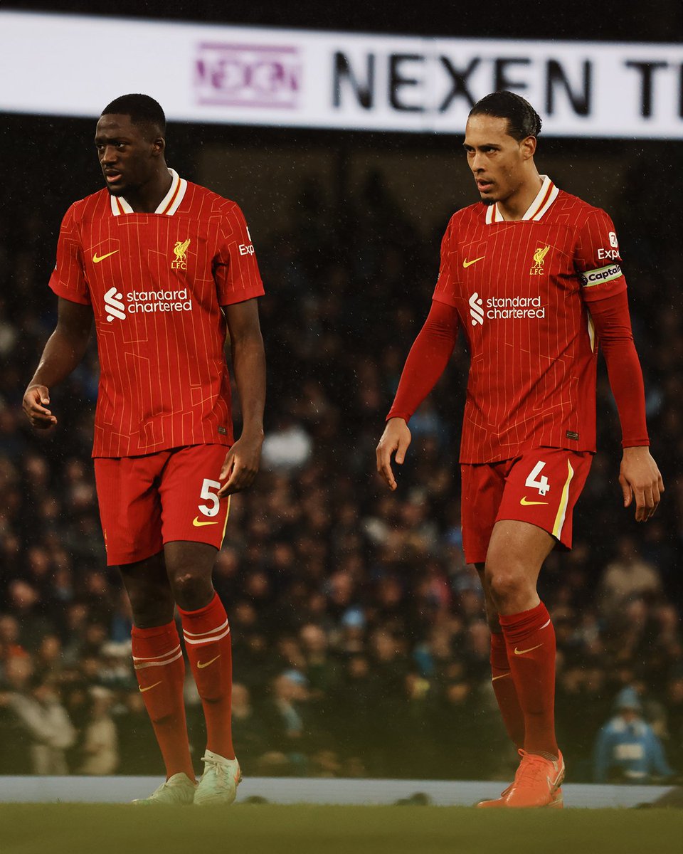 PapiiKennyy7's tweet photo. A very beautiful morning from 20 times league champions Liverpool. It feels so good to be 11pts clear on top of the table. We only need 6 more wins. We are going for the treble Carabao, Premier League and Champions League titles! ❤️⚽ 

#LFC https://t.co/ClohRSiCRD