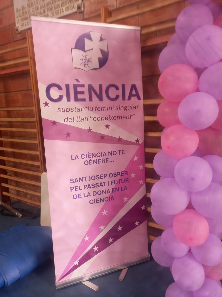 GrupNUCOX_UIB's tweet image. 🚀✨ Dr. Silvia García at the Women and Girls in Science Fair! 🔬🥦
Last Friday, Dr. Silvia García joined the Women and Girls in Science Fair at Sant Josep Obrer with a special booth all about nutrition. 🥗💡
#WomenInScience #Nutrition #ScienceForEveryone #Health