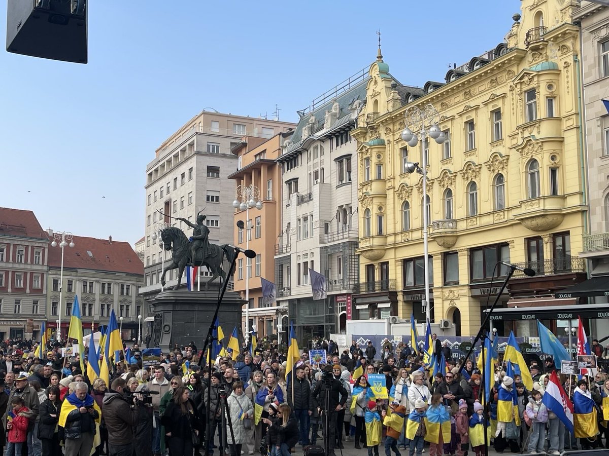 Three years after Russia’s full-scale invasion of #Ukraine and the Ukrainian people continue fighting for freedom - theirs and ours. We must continue supporting 🇺🇦 24.2.2025 #Zagreb