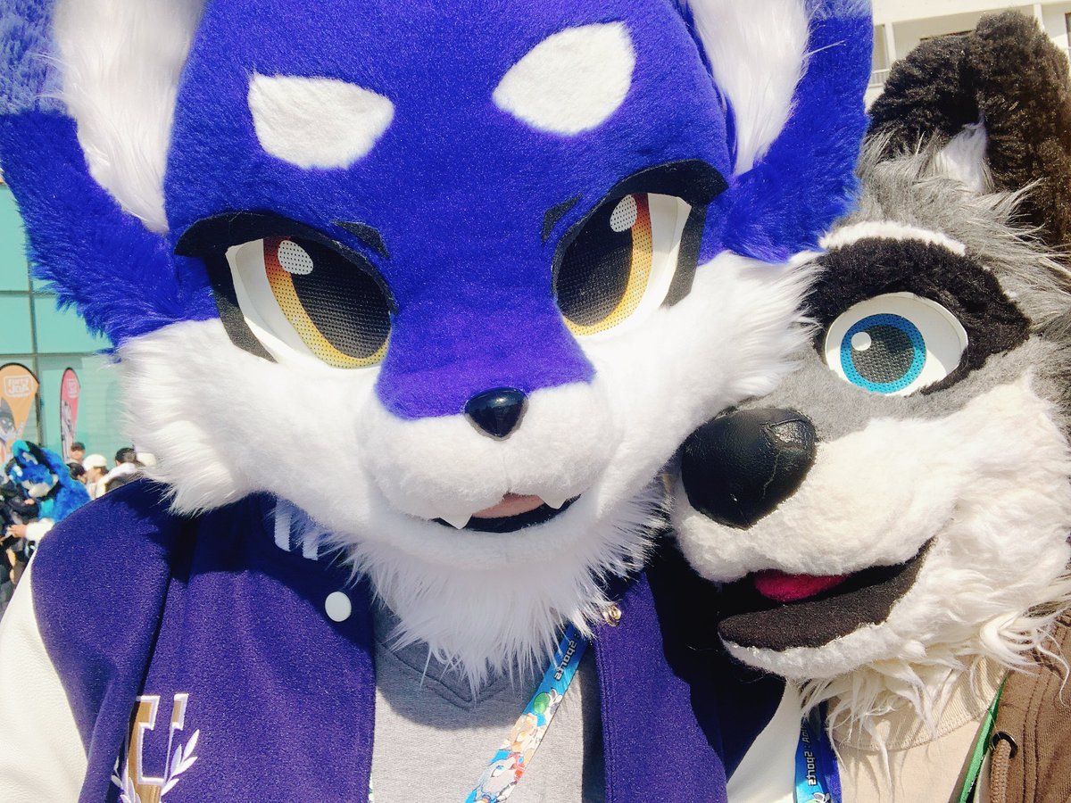 왈따 겁나 커서 막 다 가림 #FurryJoA2025