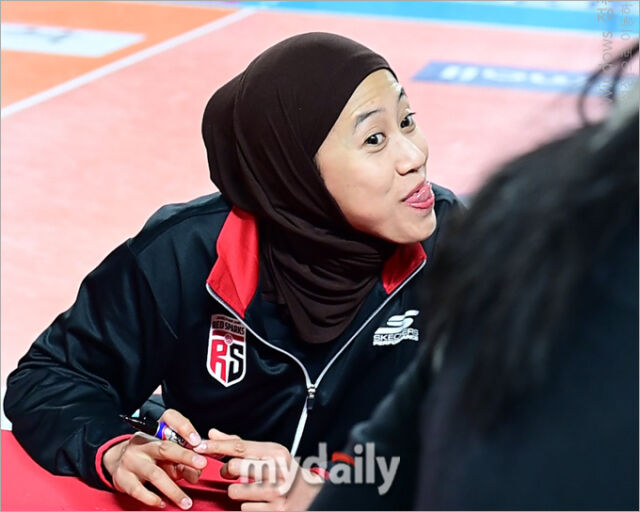 menunggu tweet media