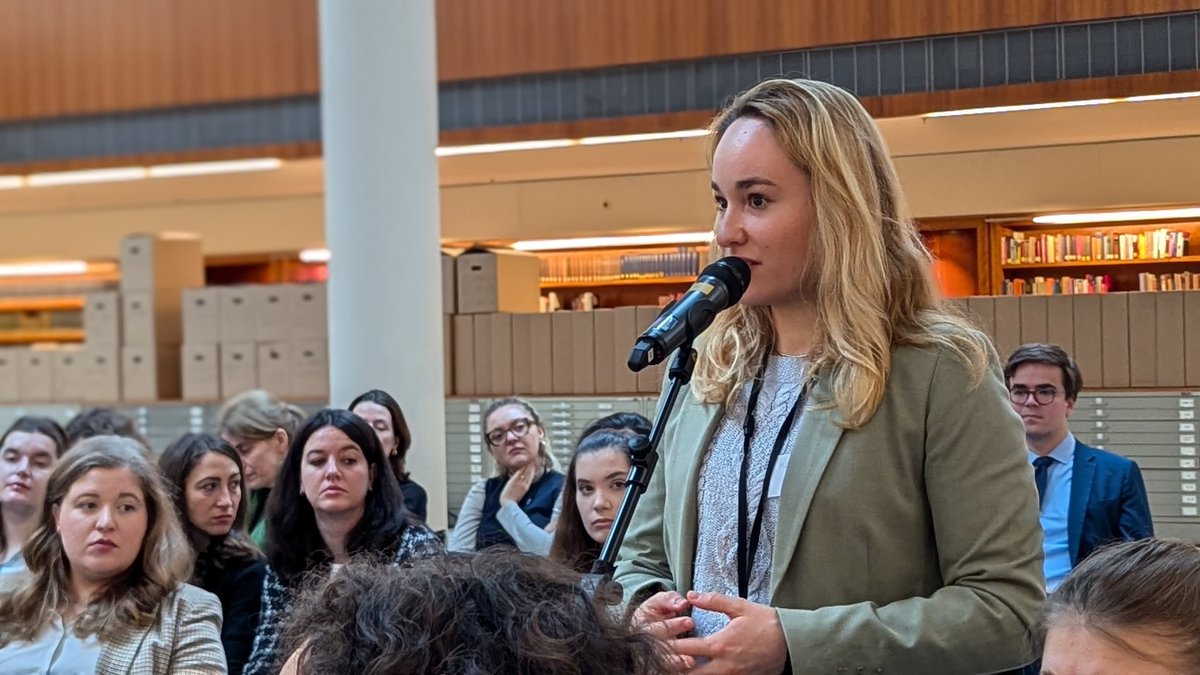KeySayarDiplo's tweet photo. Alors que l'Europe fait face à des défis considérables, réunir nos jeunes diplomates, les faire réfléchir ensemble, se connaître, développer des réflexes d'action commune est essentiel... et nous y travaillons! 

Merci à l'académie diplomatique 🇩🇪 pour son accueil! https://t.co/LaALzdyNfC
