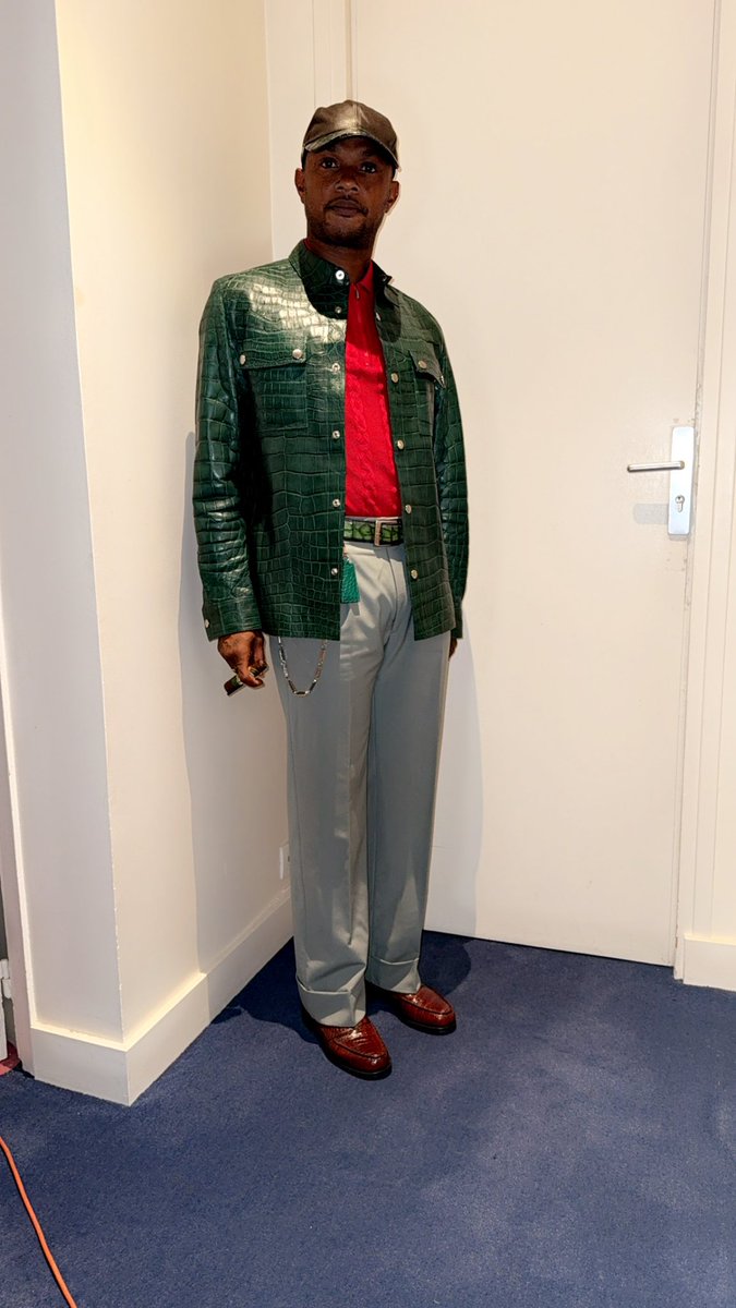 Eto'o David Pierre tweet media