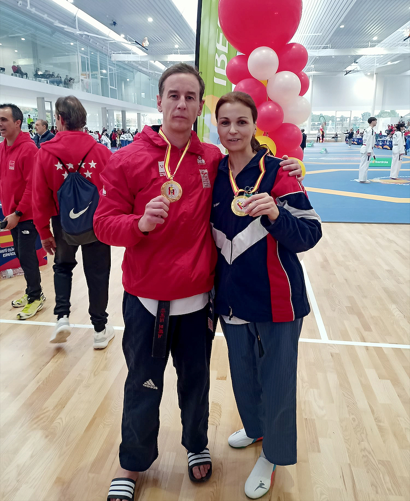 MX384's tweet image. 3 oros para el Taekwondo de Leganés. Cto. de España Técnica en Alicante, Yolanda Bodas en individual y en pareja inclusiva junto a David Moreno

@LeganesActivo
@LeganesAct
@Legacom
@LeganesActivo
@FestejosLeganes
@npleganes
@vamoslega
@Leganews
@alcabodelacalle
@Noticias_para