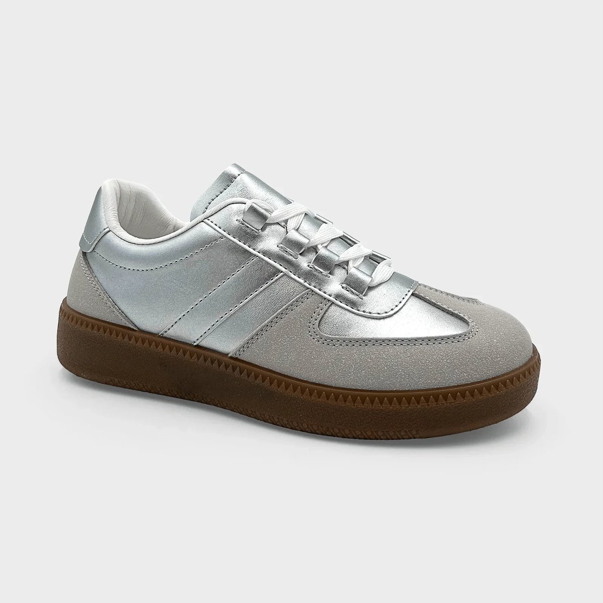 SpookyMrsGreen's tweet image. 🛍👟 New in stock - ladies’ trainers £15.00.

Ladies’ trainers, new in stock. Save up to 38%! RRP £24.00, now only £15.00.

Ladies silver contrast trainer
🔗 tidd.ly/4kf16VS

#affiliate #springfashion #springtrend #trainershoes