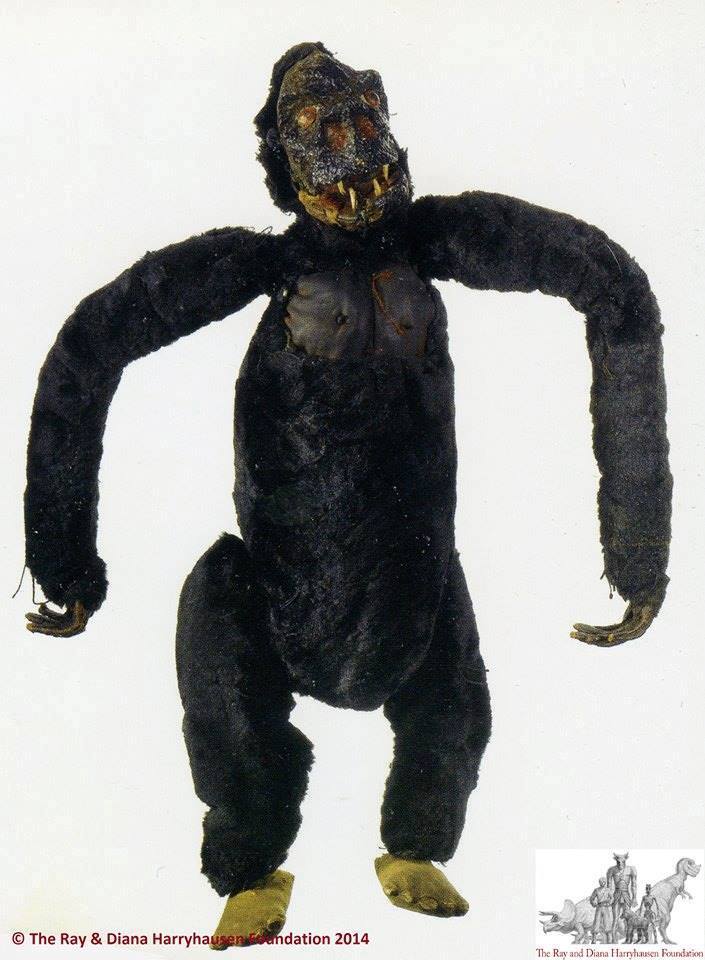 Ray Harryhausen (@ray_harryhausen) on Twitter photo A marionette of King Kong by Ray Harryhausen from the mid 1930s; an incredibly early piece from the collection! Currently on display at the 'Miniature Models of the Silver Screen' exhibition at <a href="/KalamazooMuseum/">Kalamazoo Museum</a>.
Made after seeing 'King Kong' (1933), this would be the first time A marionette of King Kong by Ray Harryhausen from the mid 1930s; an incredibly early piece from the collection! Currently on display at the 'Miniature Models of the Silver Screen' exhibition at <a href="/KalamazooMuseum/">Kalamazoo Museum</a>.
Made after seeing 'King Kong' (1933), this would be the first time
