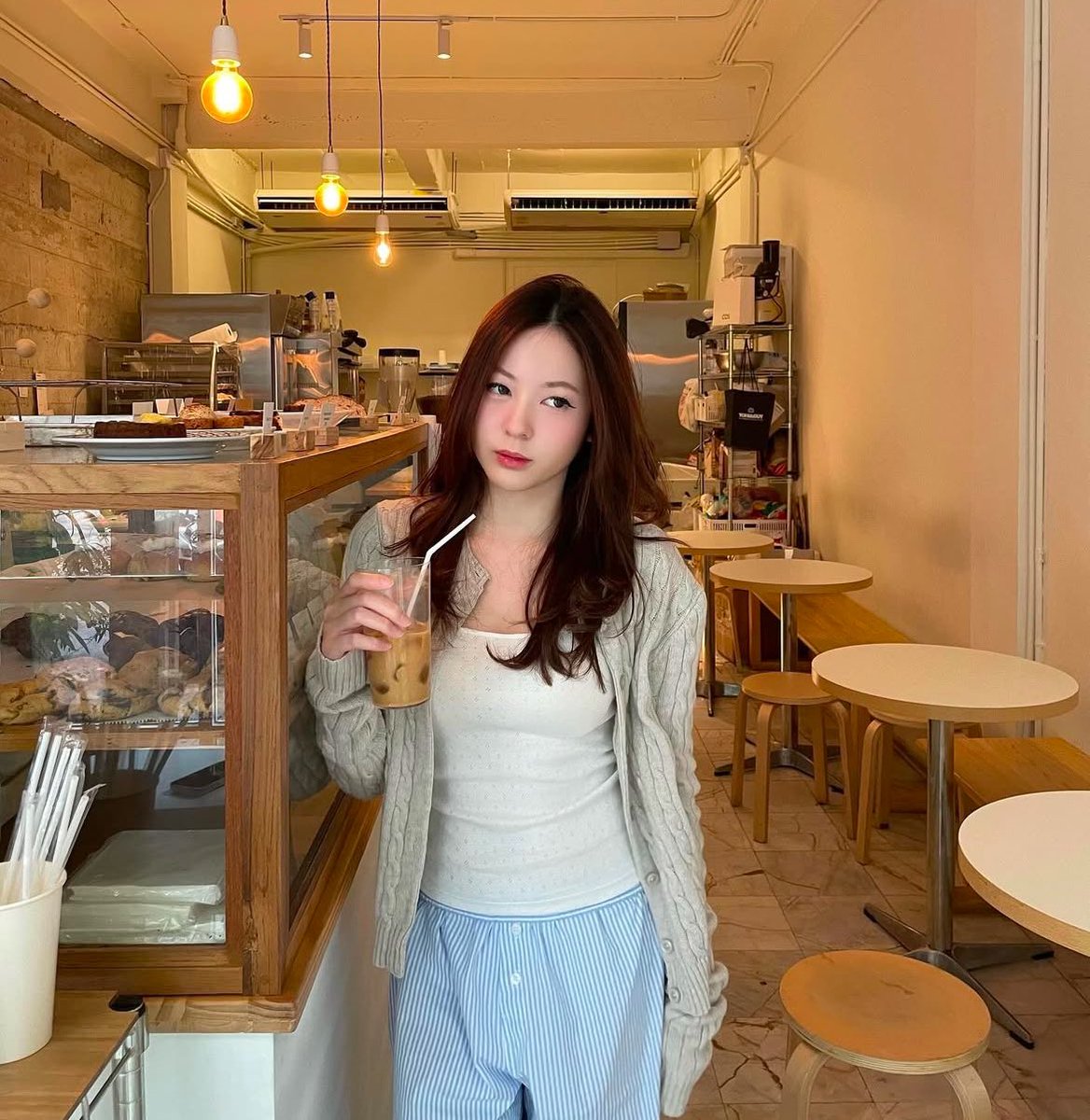 flowerallday's tweet photo. 💌 รอบโล๊ะ มาปล่อยแบบลดราคา พุธนี้ 2 ทุ่มตรง ! 
☕️ แบรนด์ไอจี เครื่องสำอาง และอีกเพียบ see youuu :) ♥️
shipping flash : 40 bath 💌🛋️🦮

#ส่งต่อเสื้อผ้า #ส่งต่อเสื้อมือสอง #ส่งต่อเสื้อผ้ามือสอง #เสื้อผ้ามือสอง #ส่งต่อเสื้อผ้าราคาถูก #โล๊ะตู้เสื้อผ้า https://t.co/f6W4hP4JL7