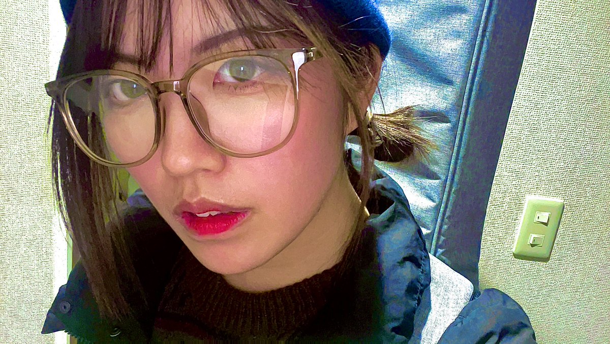 yuki223pg's tweet photo. 今日は宮崎でGBBライブということ
Wお団子でスタジオに入りました🥽
20年振りのヘアスタイルでした。

3月1日（土）17:30〜出番！
(彪くんとのコラボもあるのでオープンの16:30から見て欲しい🥺)
是非来てください！
お取置きは2/28まで！ https://t.co/PZLYkKWVGr