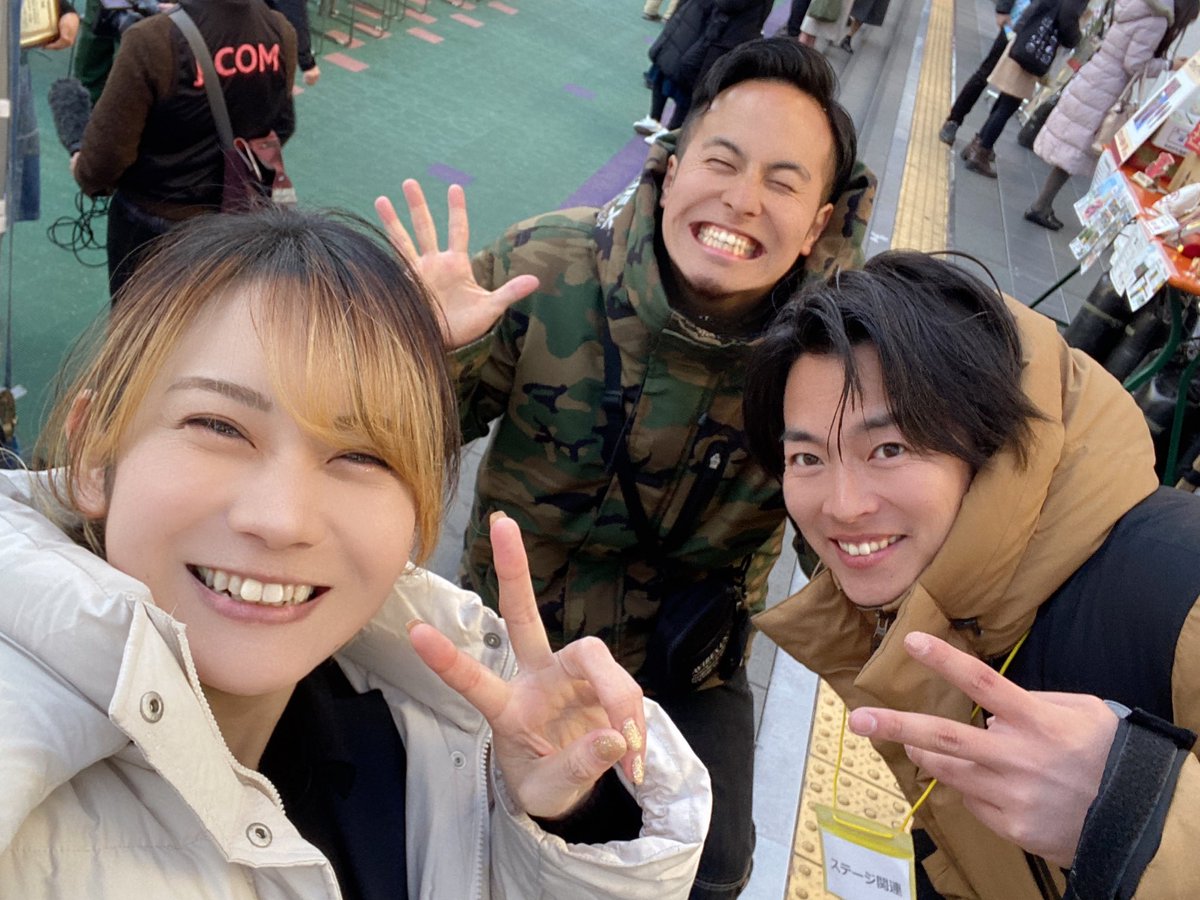 lucy_28mm's tweet photo. いも博でお馴染み！
RocksのKAZ兄とBiscuit兄と写真撮ったよ〜ん🤸‍♂️🌸✨

いつも仲良くしてくれてありがとうございます！！！！毎回2人の笑顔とパフォーマンスにパワーもらってます😎✨✨✨

#さつまいも博 #いも博 https://t.co/LzN5PcDa6A