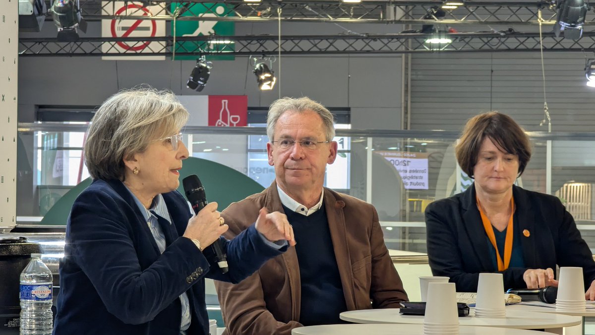 Groupe de la Coopération au CESE (@grcoopcese) on Twitter photo Marie-Noëlle Lienemann ce matin sur le stand des <a href="/BanquesAlim/">Banques Alimentaires</a> au #SIA2025 pour parler du budget alimentaire contraint des plus démunis par le poids du logement et de la précarité énergétique
<a href="/LesCoopHlm/">Les Coop Hlm</a> <a href="/agritof60/">Christophe Grison</a> Marie-Noëlle Lienemann ce matin sur le stand des <a href="/BanquesAlim/">Banques Alimentaires</a> au #SIA2025 pour parler du budget alimentaire contraint des plus démunis par le poids du logement et de la précarité énergétique
<a href="/LesCoopHlm/">Les Coop Hlm</a> <a href="/agritof60/">Christophe Grison</a>