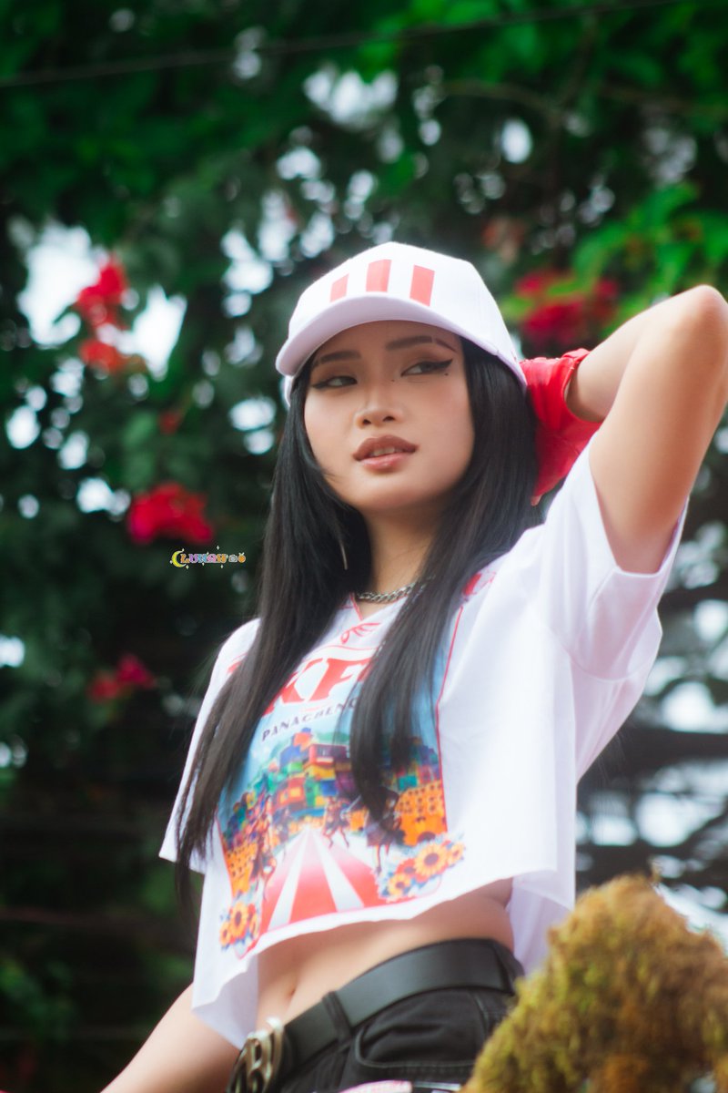 _lunahhh's tweet photo. [022325] Panagbenga Grand Float Parade (Upper Session Road) KAIA Alexa

@KAIA_Members

KAIA BLOSSOMS AT PANAGBENGA PARADE
#KAIA #KAIAxKFC #KAIAatPanagbengaFest #KFCPH #KAIA_ALEXA https://t.co/9kyYesXuHa