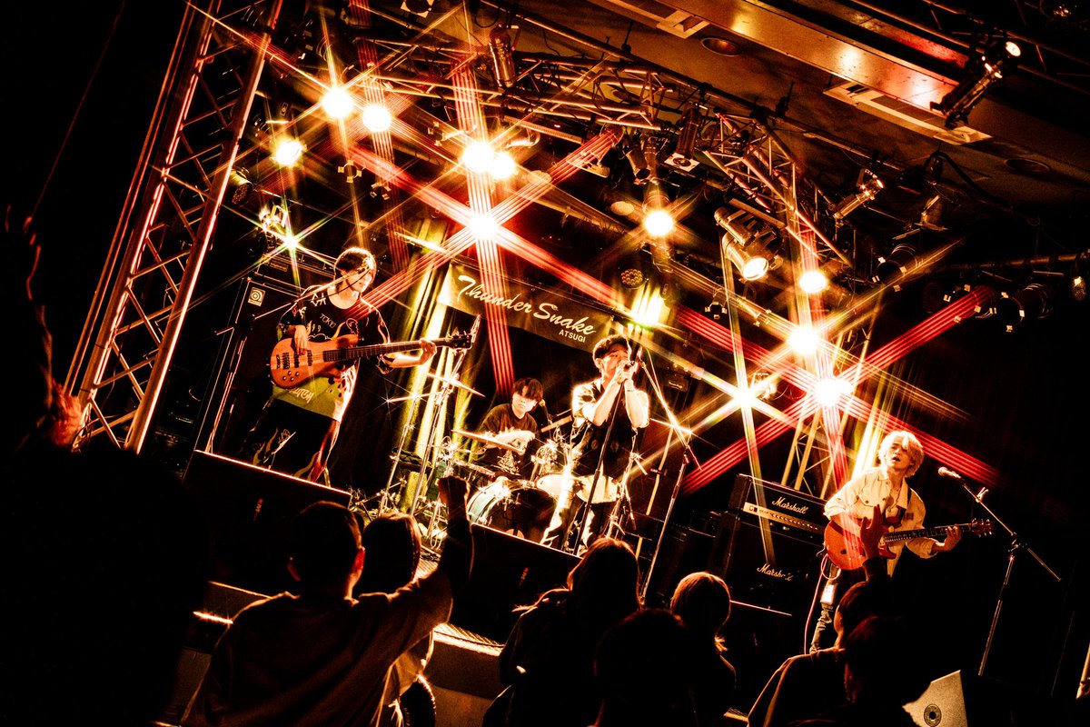 ShuffleandDeal0's tweet photo. 2/21(金)

Shuffle &amp; Deal vol.3

ThunderSnakeATSUGI

📸@703CG
-ACT-
ONE:BRAiNN
Seeker’s Trigger
Re:Flame
BomBee’s knee
SMELL cap SMILE https://t.co/aRDRzj25wh