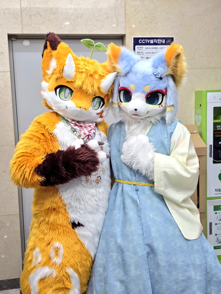 이번에 새로 맞추셨다는 한복 너무너무너무 잘어울리고 이쁘셨어요...!☺️
<a href="/Ononn_/">On</a>