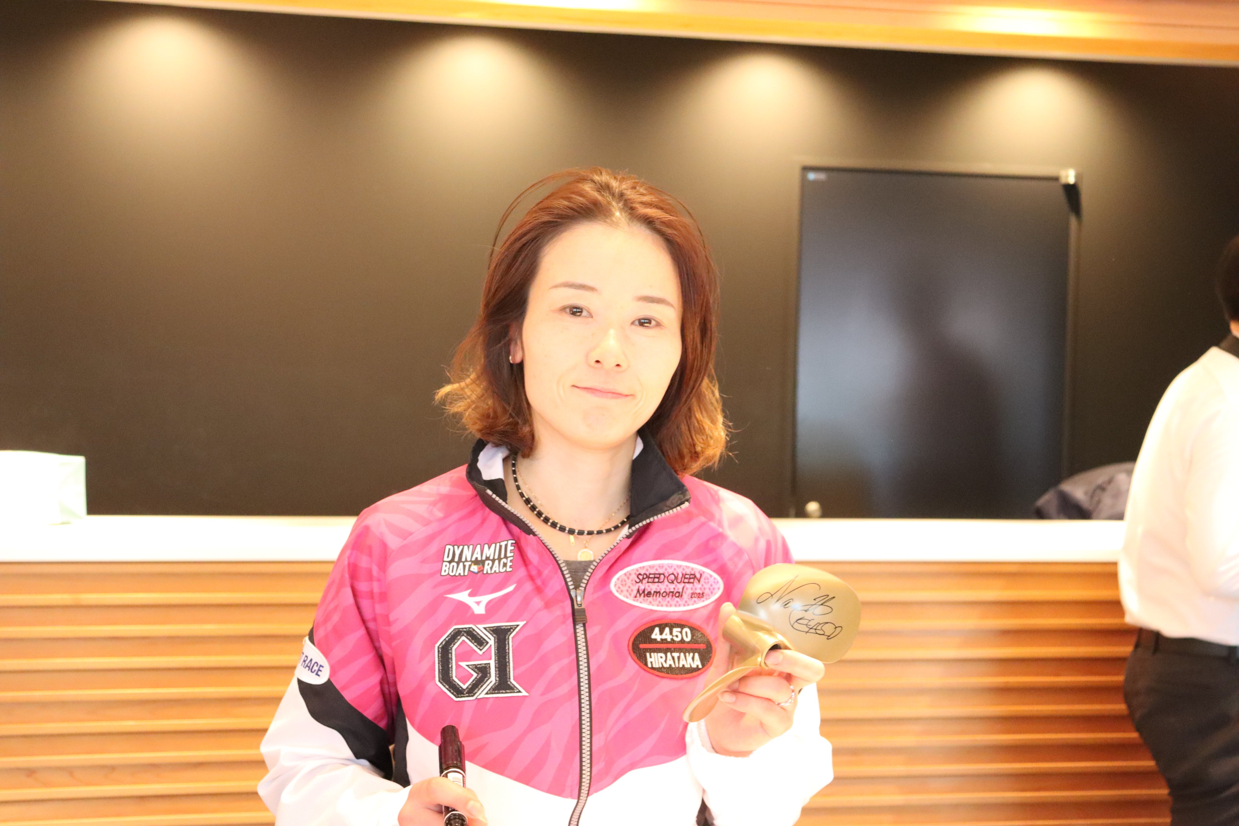 第1回スピードクイーンメモリアル 平高奈菜選手直筆サイン入り