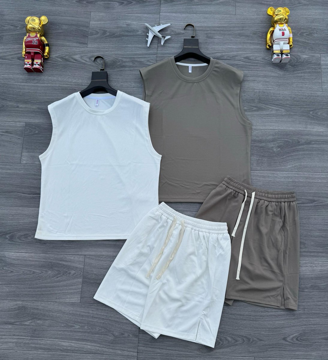 Lilianmbuya2's tweet photo. 1️⃣ fullu T-shert &amp; pens   Kali sanaa🔥
2️⃣ Material Made Cotton
3️⃣     Size  M~3Xl
Bei 30000 tu
Delivery ipo mikoani na dar unalipia 
Whattsapp 06 227 54484 kwa order yako https://t.co/smFgj8ohWJ