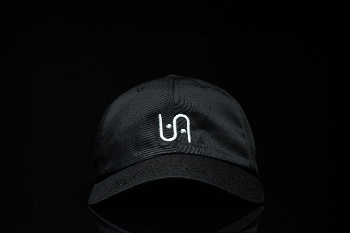 VAXEE_Life_JP's tweet image. 🎩 みなさん、数日前に紹介した「癒し系」キャップ、覚えていますか? 🎩
シンプルなデザインが好きな方には、VAXEEのロゴ入りキャップがおすすめ!
落ち着いたデザインで、普段のコーデにも大会会場にもバッチリ馴染みます✨
🔥 みなさんはどっちのデザインが好きですか?…
