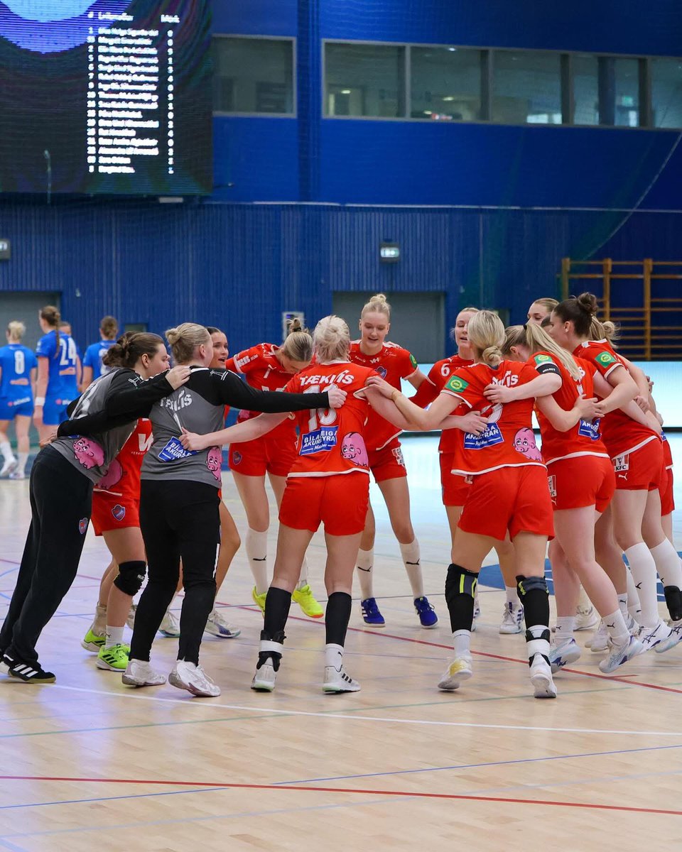 Við getum ekki beðið eftir final four sem fer fram næsta fimmtudagskvöld á Ásvöllum kl 20:15. Tökum kvöldið frá og styðjum okkar stelpur alla leið inn í úrslitaleikinn 

📸 <a href="/jongautur_foto/">Jón Gautur foto</a>